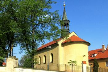 Kostel Stětí sv. Jana Křtitele v Praze Hostivaři (© Pavel Vítek 04/2014)