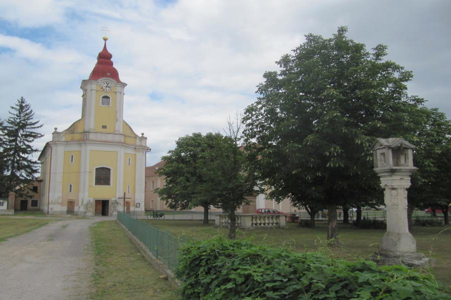 kostel Nanebevzetí Panny Marie