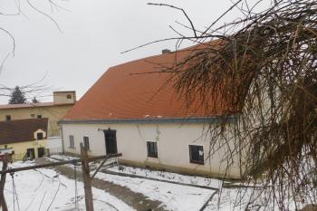 budova fary (© Milan Caha  02/2026)