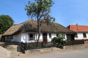 došková chalupa (© Eva Tylčová 08/2017)