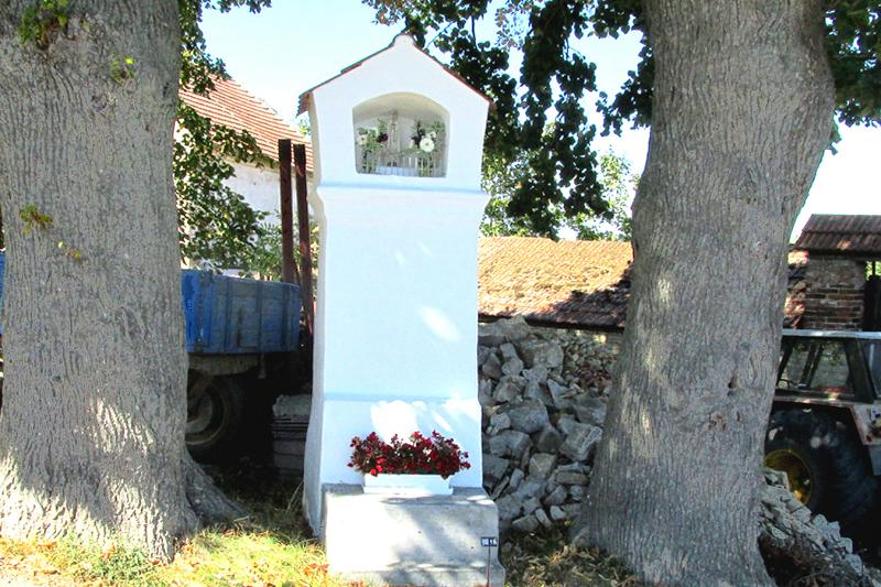 výklenková kaplička