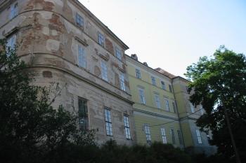 jz.strana zámku, (© D Dohňanský, 07/2014)