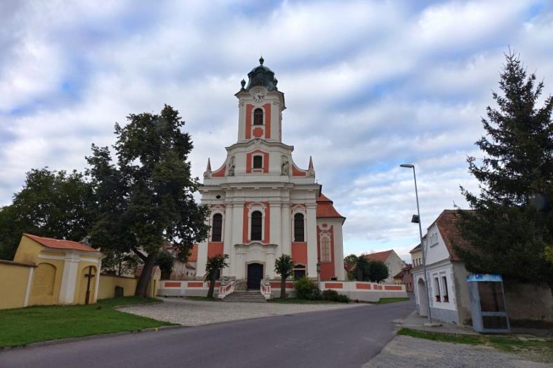 kostel sv. Linharta (Leonarda)