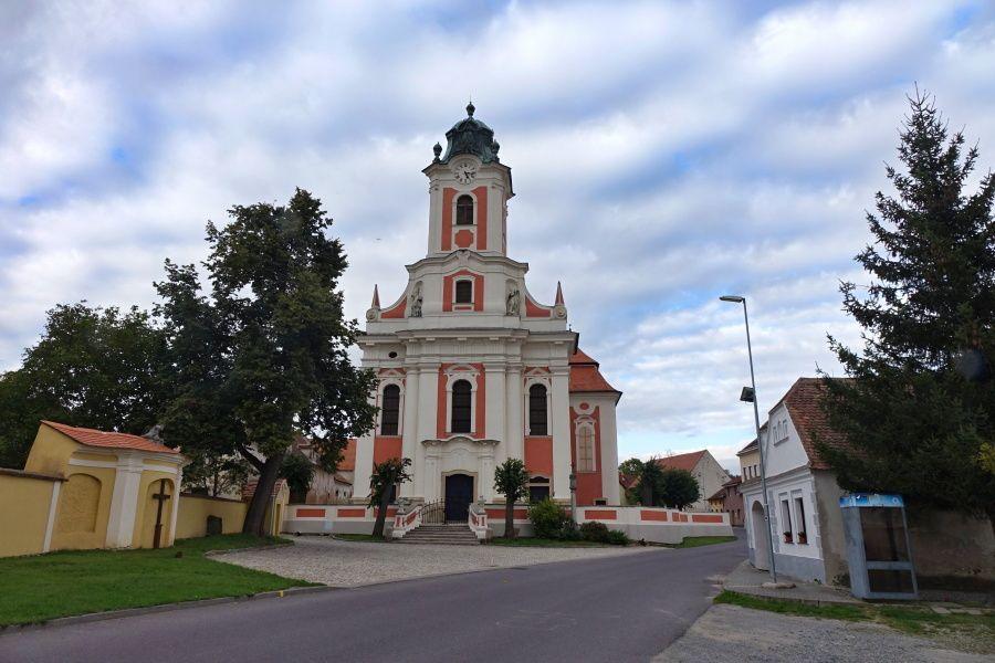 kostel sv. Linharta (Leonarda)