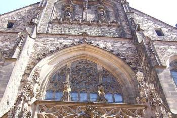 Hlavní průčelí katedrály (© Jan P. Štěpánek 08/2006)
