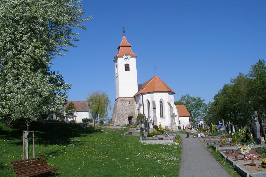 kostel sv. Petra a Pavla