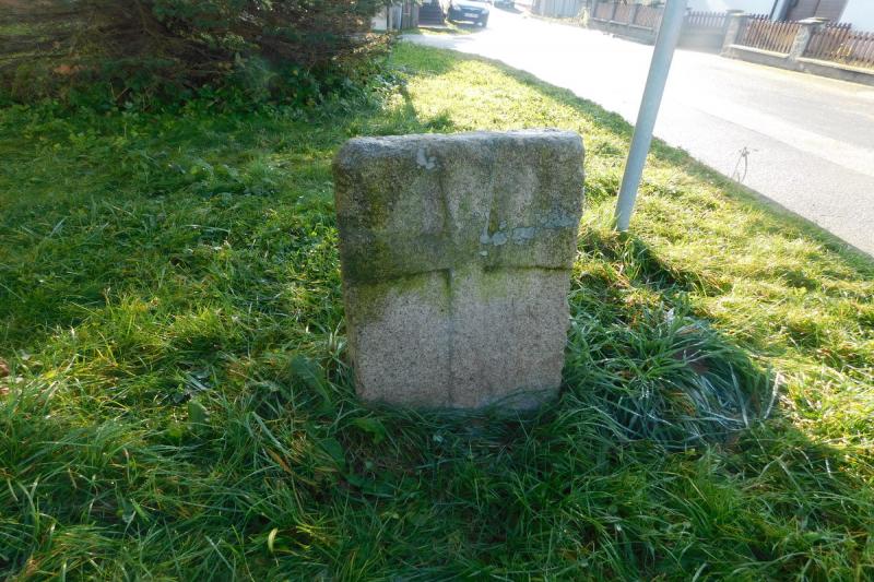 dvojice křížových kamenů dvojice křížových kamenů