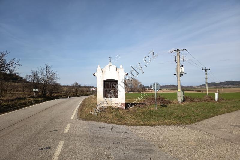 výklenková kaple Panny Marie