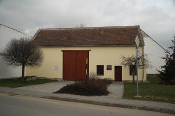 Mladoňovice (© CC BY-SA 4.0 Jiří Sedláček 03/2016)