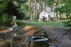 Křižná studánka s poutní kaplí Nejsvětější Trojice