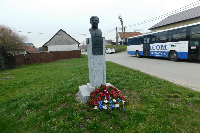 pomník Josefa Toufara