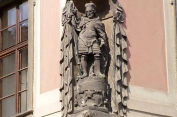 relief sv. Jiří (© Karel Piskáček, 12/2006)