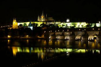 Karlův most a Katedrála sv. Víta, Václava a Vojtěcha ( © Radovan Smokoň 07/2007)