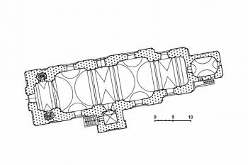 půdorys kostela (© Samek, Bohumil, ed. a Dolejší, Kateřina, ed.: Umělecké památky Moravy a Slezska. 3, O/P. Academia, Praha 2021)