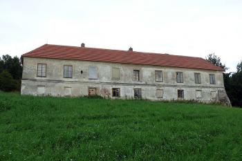 Zámeček od severozápadu (© Jiří Cukr, 08/2010)