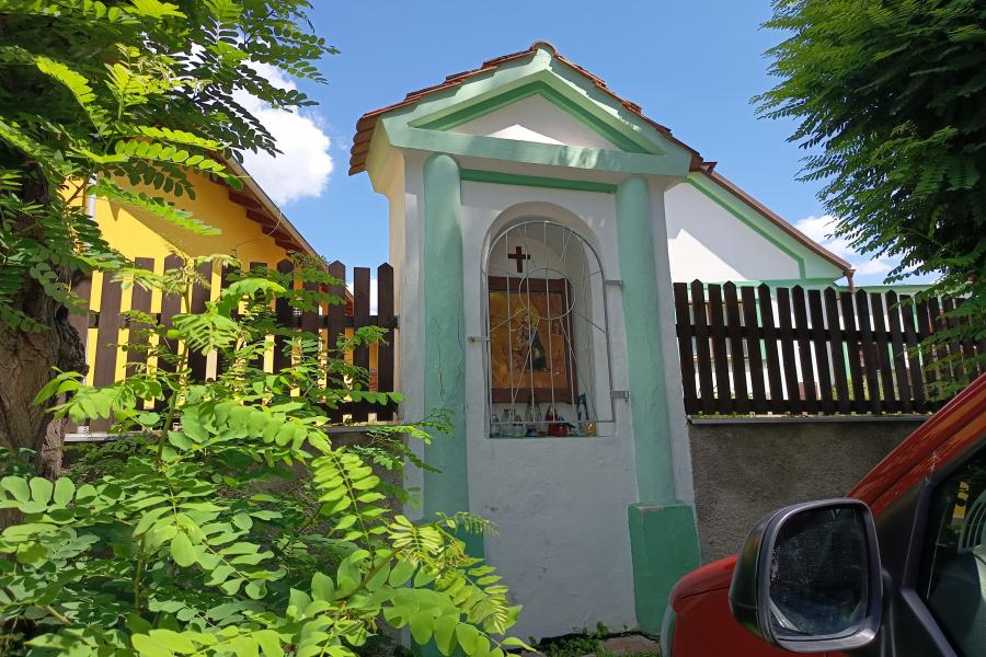  výklenková kaple