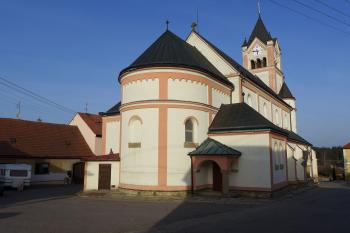 Uhřínov (© Eva Koutná 04/2016)