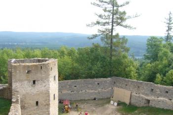 Pohled z věže (© Jaroslav Šefčík, 04/2009)