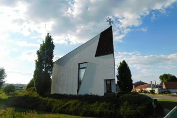  (© Milan Caha  06/2022)