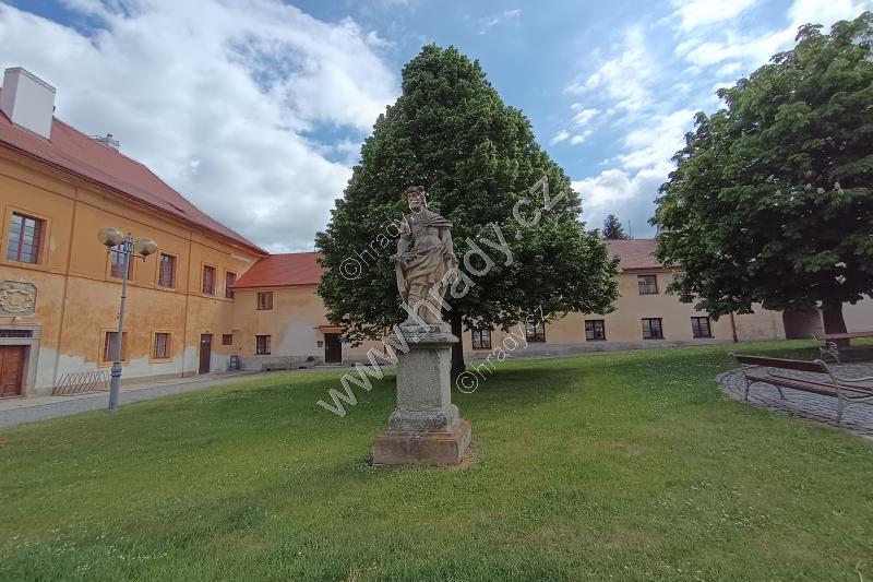 socha antického vojáka socha antického vojáka