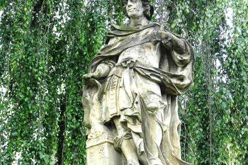 Socha sv. Floriána ve Velkém Týnci u Olomouce. (© Pavel Vítek  07/2015)