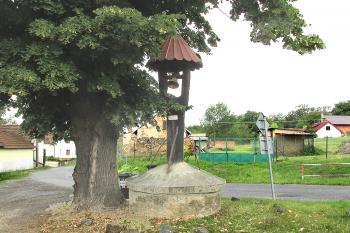 Zvonička v obci Vodochody v okrese Praha východ. (© Pavel Vítek  05/2025)