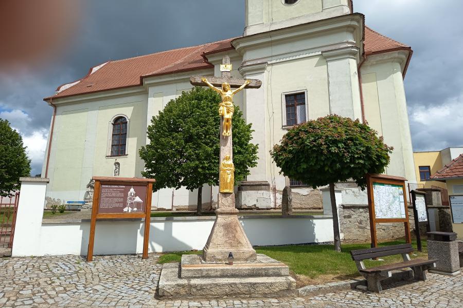  kamenný kříž
