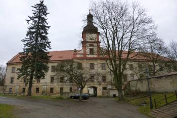 zámek Bělá pod Bezdězem (© Vlastislav Mareček, 12/2015)