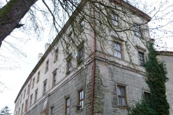 zámek Bělá pod Bezdězem (© Vlastislav Mareček, 12/2015)