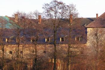 západní průčelí zámku ( © Jan P. Štěpánek 12/2007)
