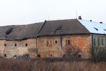 panorama zámku od jihovýchodu ( © Jan P. Štěpánek 01/2008)