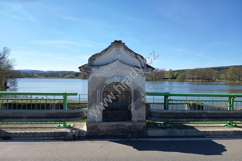 výklenková kaple sv. Jana Nepomuckého