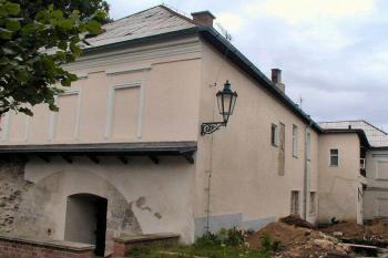Johanitská komenda Český dub (© Hana Kubikova 06/2003)