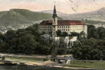 historická pohlednice ze sbírky J. Úlovce ( © Hofkunstanstalt Löffler & Co., Greiz., 1912)
