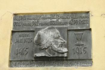 Pamětní deska Mistra Jana Husa (© doxa , 01/2014)