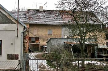 Pohled od východu ( © Luděk Pitter 11/2005)