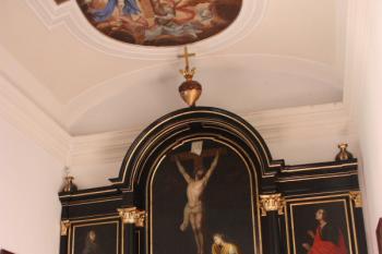 Kaple: hlavní oltář ( © Ivan Grisa 08/2011)