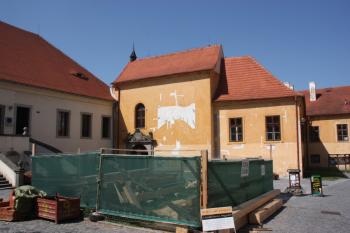 Zámecká kaple od jihu ( © Ivan Grisa 08/2011)