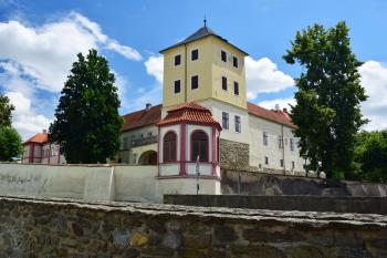 Pohled od severozápadu (© Jiří Cukr 07/2016)
