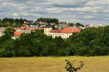 Dálkový oohled od jihozápadu (© Jiří Cukr 07/2016)