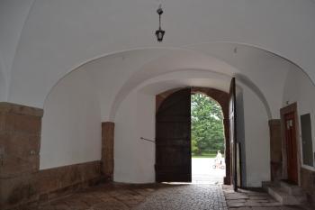 Klenby v bočním křídle (© Daniel Šmidrkal, 07/2012)