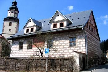 Budova děkanství ( © Pavel Vítek 05/2006)
