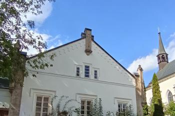 fara (© Jaroslav Špiroch  09/2025)