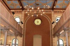 interiér synagogy (© img.cz)