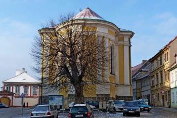 kostel sv. Petra a Pavla (© František Kinař, 01/2013)