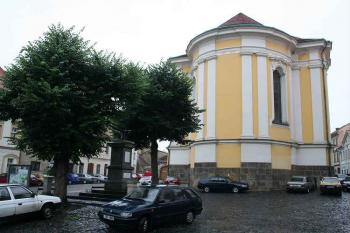 Závěr kostela od východu (© Ivan Grisa, 07/2008)
