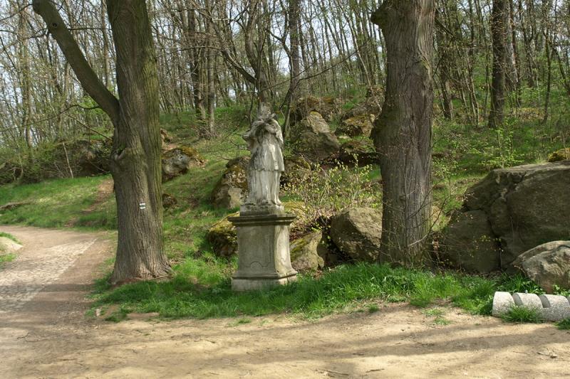 socha sv. Jana Nepomuckého socha sv. Jana Nepomuckého