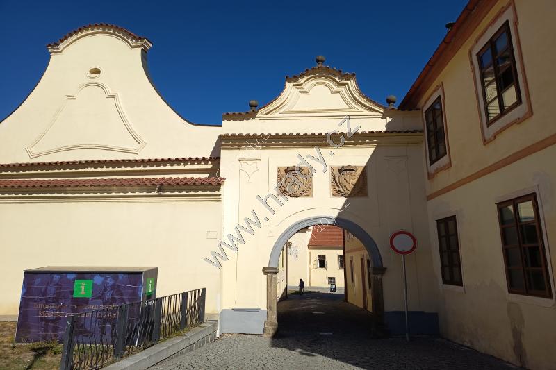 brána I. brána I.