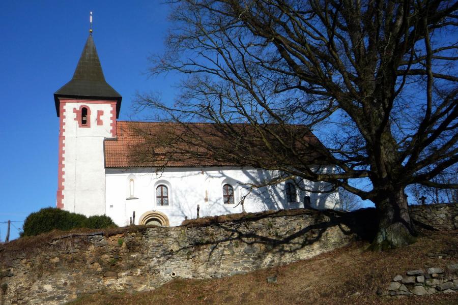  kostel sv. Petra a Pavla