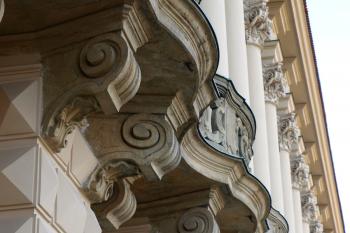 detail průčelí ( © Milan Caha 10/2008)
